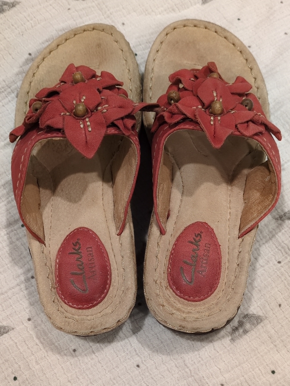 ❤️😎🩴 Clarks Women’s Dusty Red Floral Leather Thong Sandals size 5.5 M ❤️😎🩴 - Picture 5 of 12